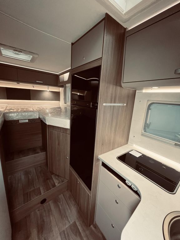 CARADO 448 Automatik, Navi, Sat, TV Ansicht 15 für Fahrzeugdetailseite