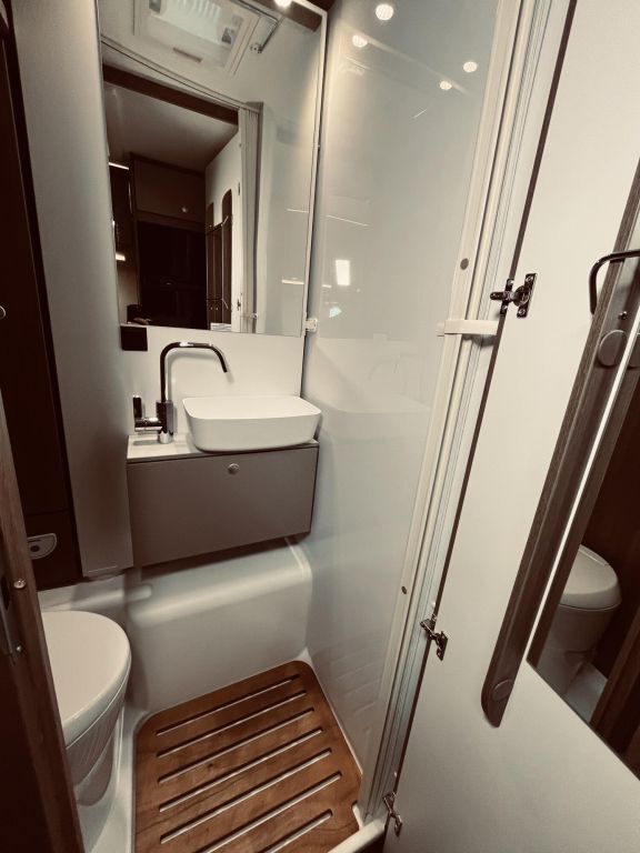 CARADO 448 Automatik, Navi, Sat, TV Ansicht 20 für Fahrzeugdetailseite