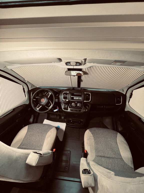 CARADO 448 Automatik, Navi, Sat, TV Ansicht 6 für Fahrzeugdetailseite