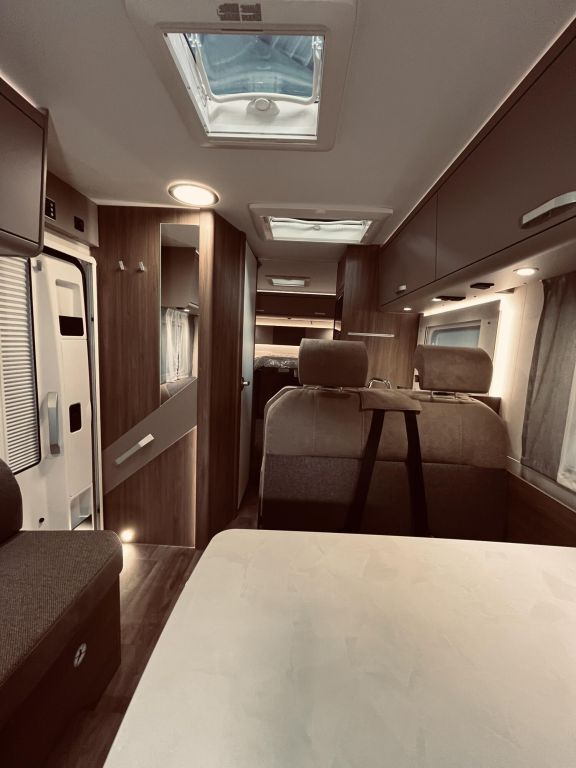 CARADO 448 Automatik, Navi, Sat, TV Ansicht 9 für Fahrzeugdetailseite