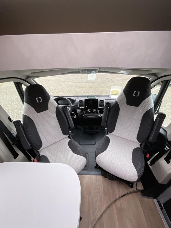 CROSSCAMP 6.0 DF Solar, AHK, Navi, Automatik Ansicht 8 für Fahrzeugdetailseite