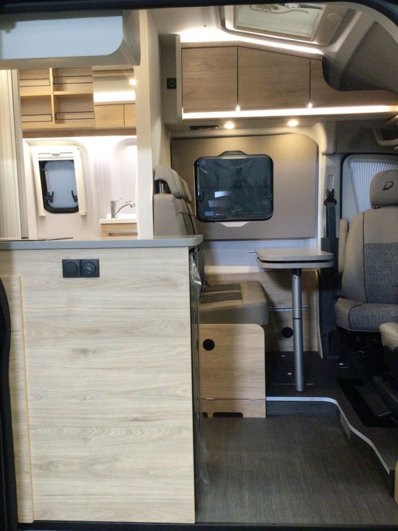 DETHLEFFS 590 DK Navi, Markise, Ansicht 6 für Fahrzeugdetailseite