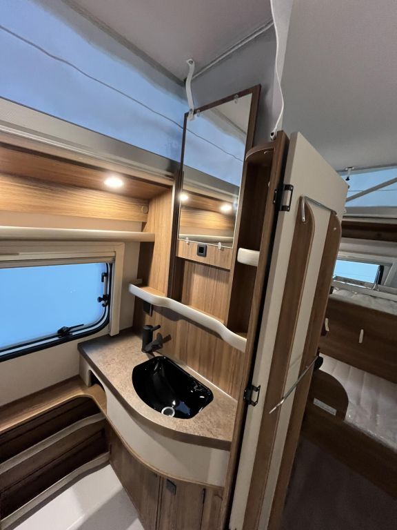HYMER-ERIBA 560 Ansicht 24 für Fahrzeugdetailseite