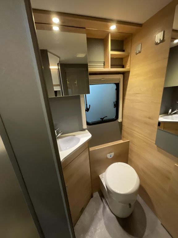 DETHLEFFS T 6762 *Abwassertank isoliert*Navi Ansicht 15 für Fahrzeugdetailseite