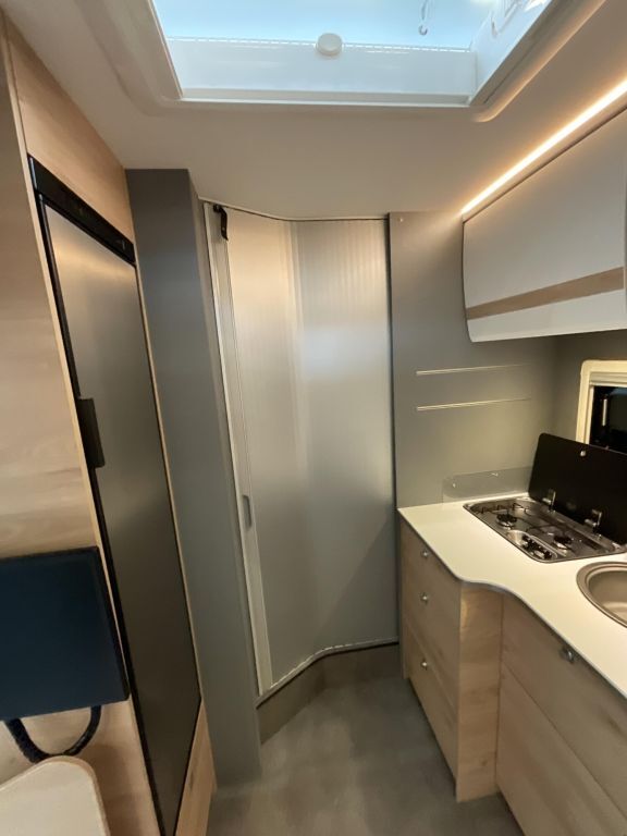 DETHLEFFS T 6762 *Abwassertank isoliert*Navi Ansicht 18 für Fahrzeugdetailseite