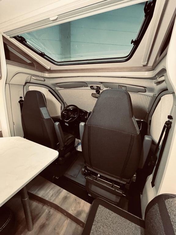 CARADO V132 Automatik Ansicht 20 für Fahrzeugdetailseite