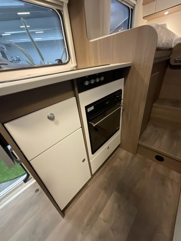 CARADO V347 pro + Ansicht 11 für Fahrzeugdetailseite