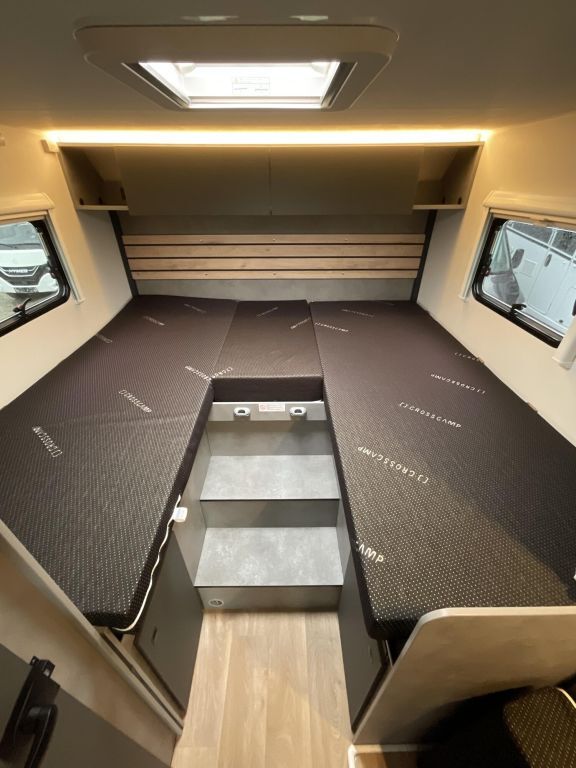 CROSSCAMP 7.4 E Hubbett, Solar, Navi, RFK Ansicht 12 für Fahrzeugdetailseite