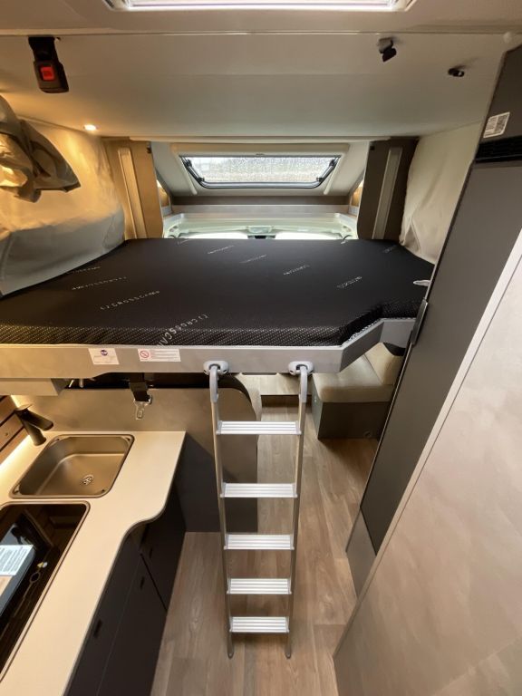 CROSSCAMP 7.4 E Hubbett, Solar, Navi, RFK Ansicht 13 für Fahrzeugdetailseite