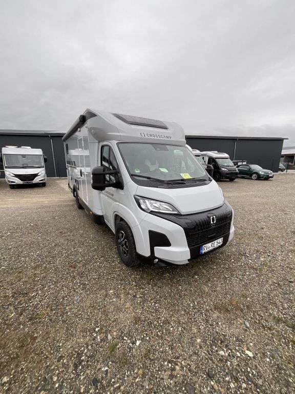 CROSSCAMP 7.4 E Hubbett, Solar, Navi, RFK Ansicht 3 für Fahrzeugdetailseite