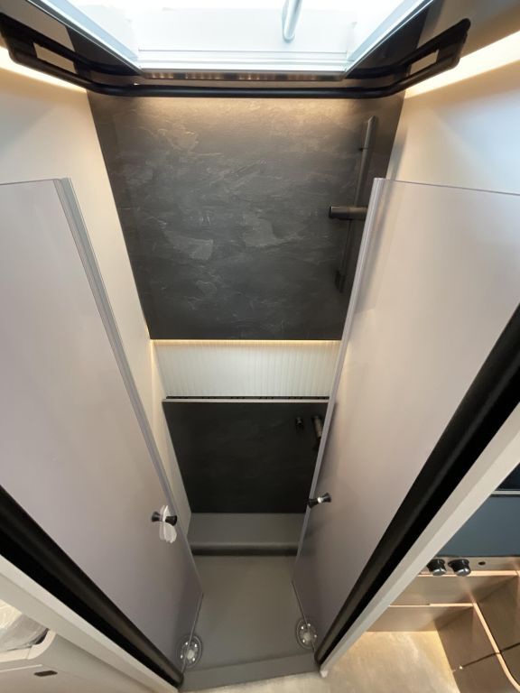 HYMER-ERIBA I 680 Solar, Router, TV, PremiumPake Ansicht 12 für Fahrzeugdetailseite