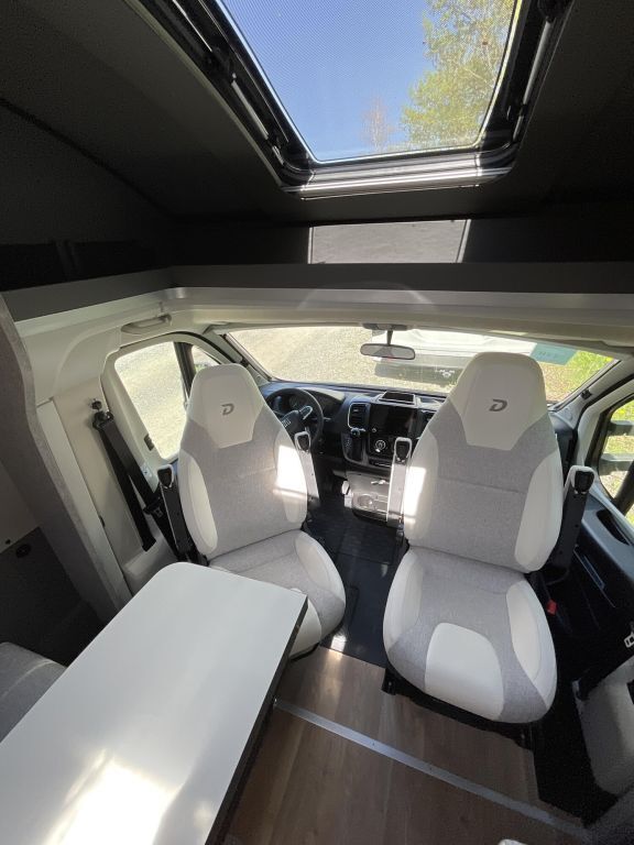 DETHLEFFS T 7057 EBL Ansicht 9 für Fahrzeugdetailseite
