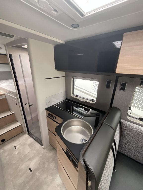 HYMER-ERIBA I 680 Solar, Autark, Dachklima, GFK Ansicht 10 für Fahrzeugdetailseite