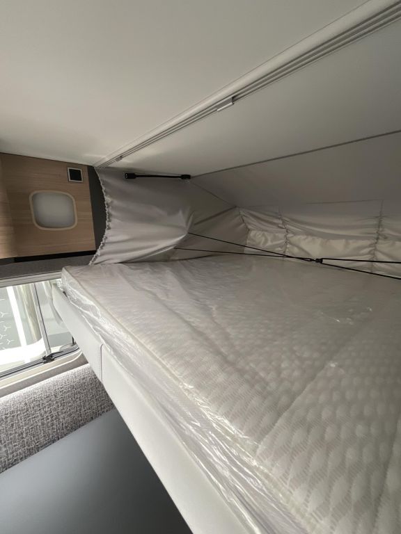 HYMER-ERIBA I 680 Solar, Autark, Dachklima, GFK Ansicht 14 für Fahrzeugdetailseite