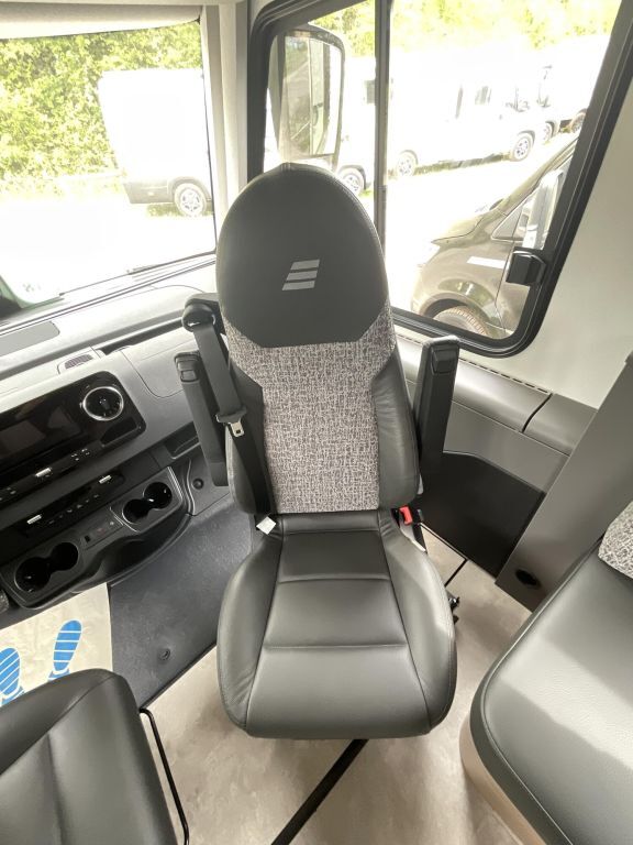 HYMER-ERIBA I 680 Solar, Autark, Dachklima, GFK Ansicht 15 für Fahrzeugdetailseite