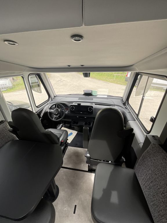 HYMER-ERIBA I 680 Solar, Autark, Dachklima, GFK Ansicht 6 für Fahrzeugdetailseite