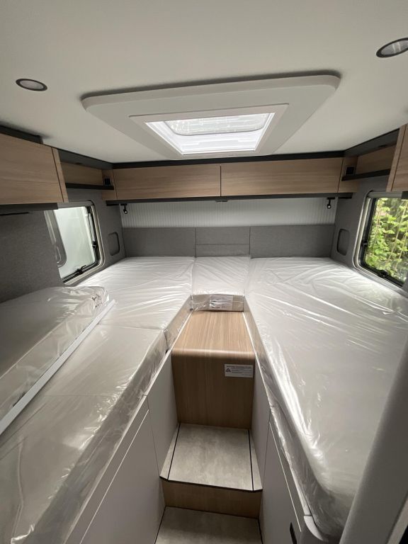 HYMER-ERIBA I 680 Solar, Autark, Dachklima, GFK Ansicht 9 für Fahrzeugdetailseite