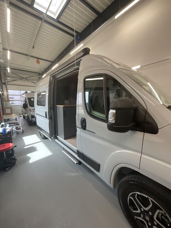 HYMER-ERIBA Redwood 600 Ansicht 4 für Fahrzeugdetailseite