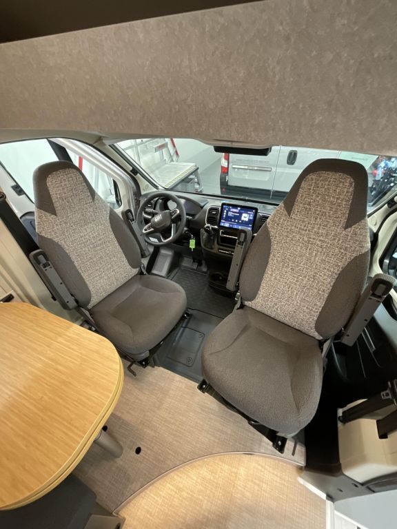 HYMER-ERIBA Redwood 600 Ansicht 15 für Fahrzeugdetailseite