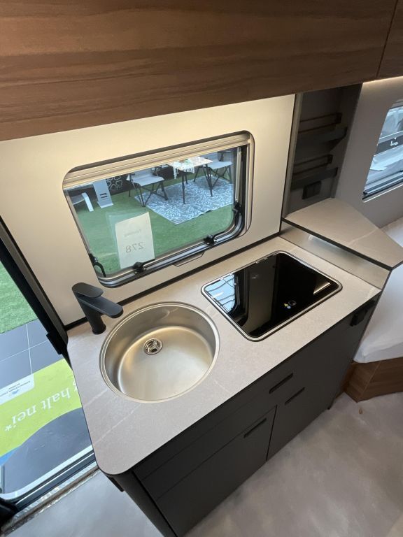 HYMER-ERIBA 442 Ansicht 10 für Fahrzeugdetailseite