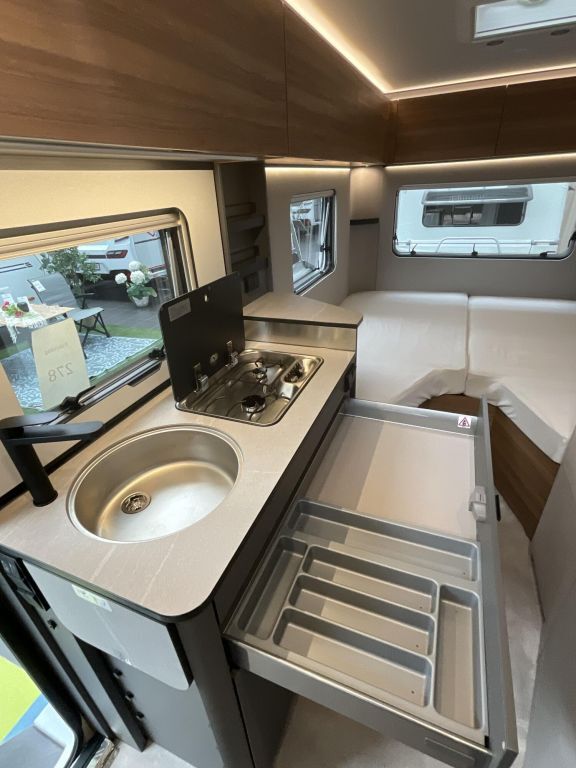 HYMER-ERIBA 442 Ansicht 9 für Fahrzeugdetailseite