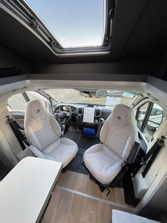 DETHLEFFS T 7057 EBL 180 PS; MAXI, Automatik Ansicht 4 für Fahrzeugdetailseite