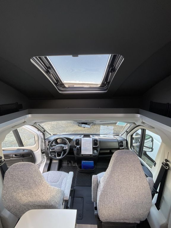 DETHLEFFS T 7057 EBL 180 PS; MAXI, Automatik Ansicht 6 für Fahrzeugdetailseite