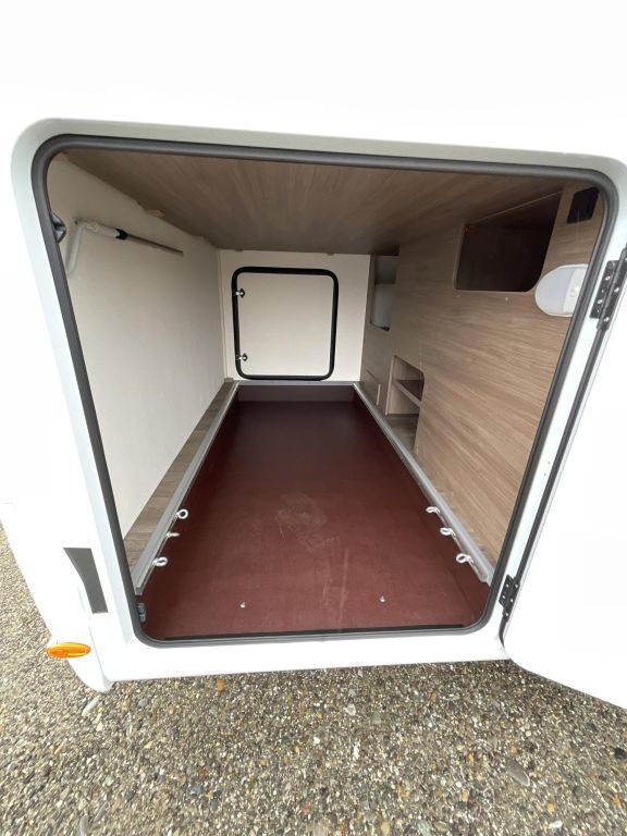 CARADO 338 Solar, Sat, Navi, RFK, Ansicht 6 für Fahrzeugdetailseite