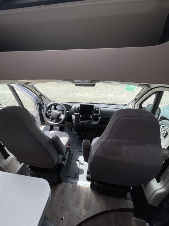 CARADO 540 PRO Dieselheiz, Automatik, Schlafdach Ansicht 9 für Fahrzeugdetailseite