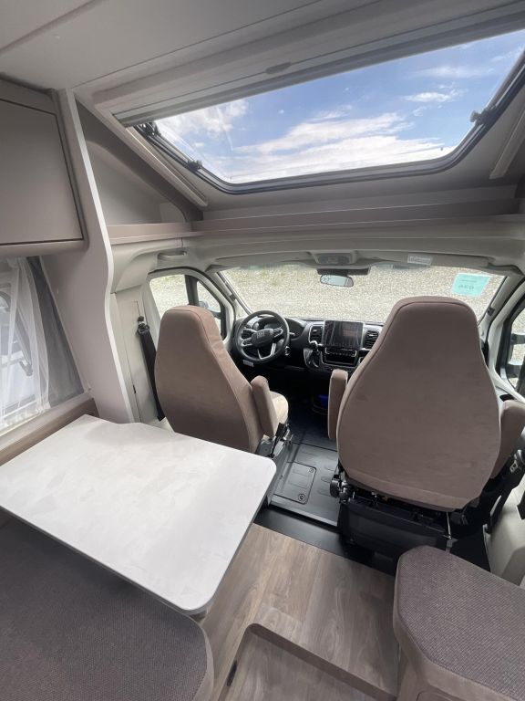 CARADO 338 180 PS, Automatik Ansicht 14 für Fahrzeugdetailseite