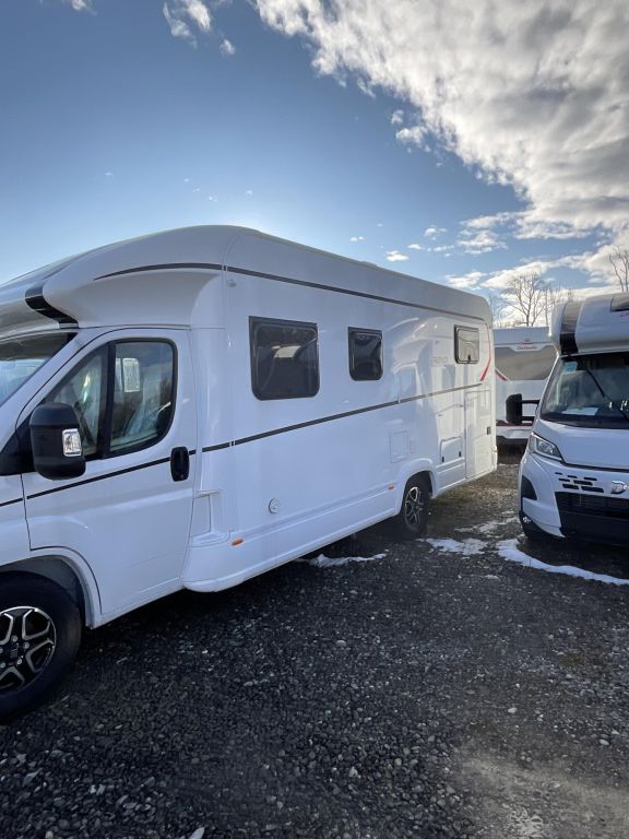 DETHLEFFS T 7057 EBL Winterpaket, Hubbet, Automatik Ansicht 3 für Fahrzeugdetailseite