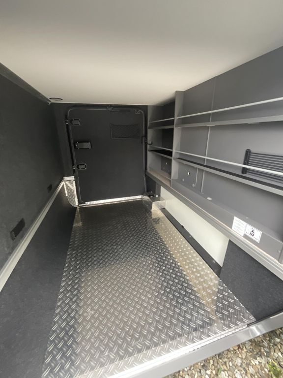 HYMER-ERIBA T 680 *Hubbett*Autark*Solar* Ansicht 6 für Fahrzeugdetailseite