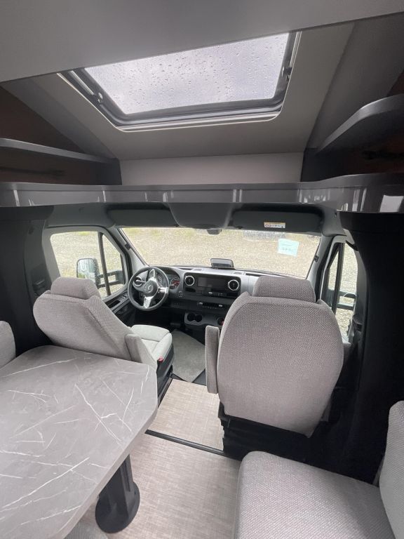 HYMER-ERIBA T 680 *Hubbett*Autark*Solar* Ansicht 8 für Fahrzeugdetailseite