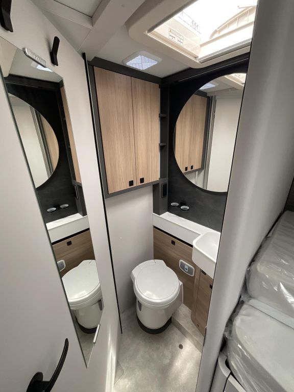 HYMER-ERIBA T 680 Dachklima, Solar, Dieselheiz. Ansicht 10 für Fahrzeugdetailseite