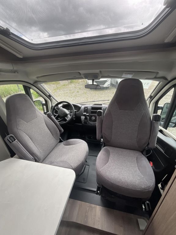 CARADO V132 Ansicht 18 für Fahrzeugdetailseite