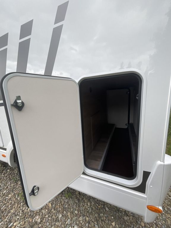 CARADO V132 Ansicht 6 für Fahrzeugdetailseite