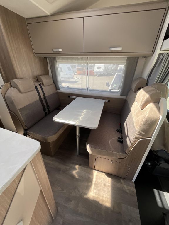 CARADO 361 PRO Ansicht 7 für Fahrzeugdetailseite