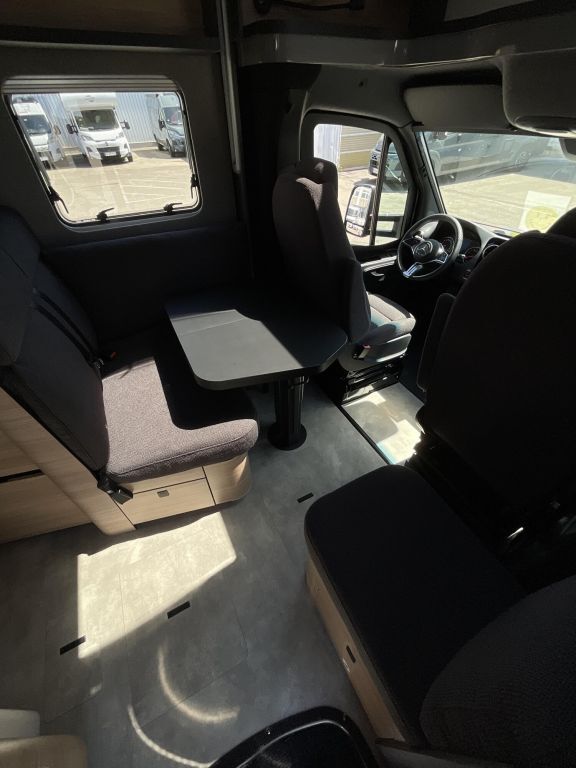 HYMER-ERIBA T 600 Hubbett, Dachklima, Facelift Ansicht 7 für Fahrzeugdetailseite
