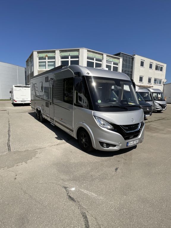 HYMER-ERIBA I 880 BlackLine Hydraulische Stützen Ansicht 4 für Fahrzeugdetailseite