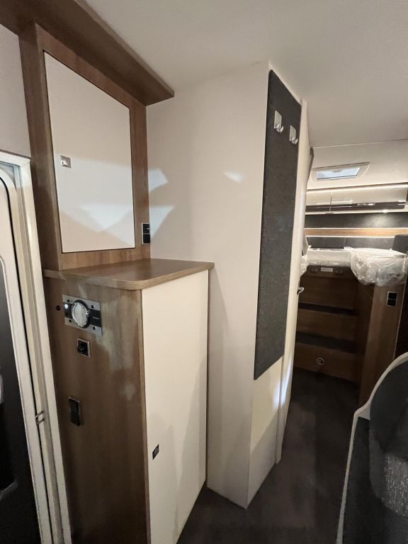 DETHLEFFS T 6717 EB Solar, Markise, TV, Automatik Ansicht 11 für Fahrzeugdetailseite