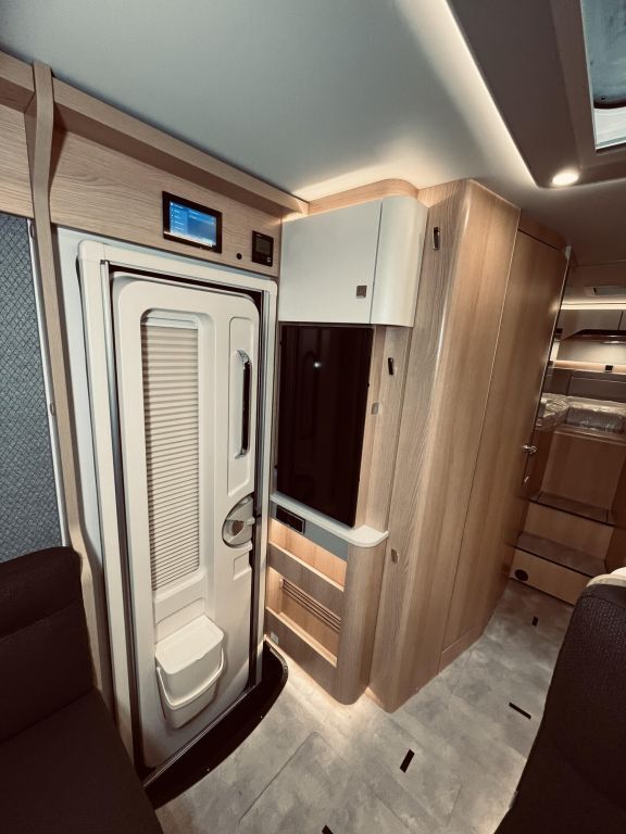 HYMER-ERIBA I 600 BlackLine 30.030,- EUR Vorteil Ansicht 10 für Fahrzeugdetailseite