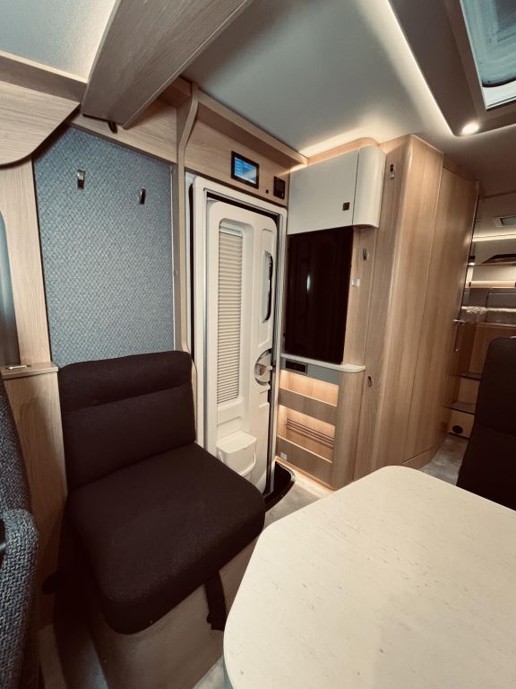 HYMER-ERIBA I 600 BlackLine 30.030,- EUR Vorteil Ansicht 8 für Fahrzeugdetailseite