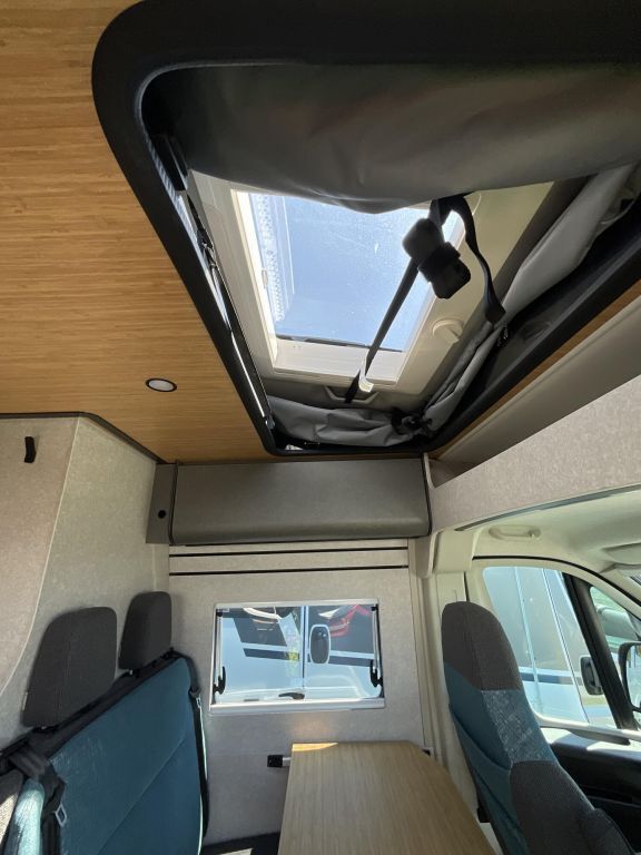HYMER-ERIBA Redwood 600 AutarkiePaket, Schlafdach, Automatik Ansicht 11 für Fahrzeugdetailseite