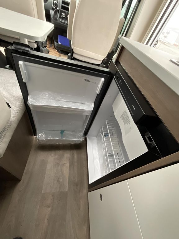 CARADO V337 Automatik, LED Scheinwerfer Ansicht 11 für Fahrzeugdetailseite