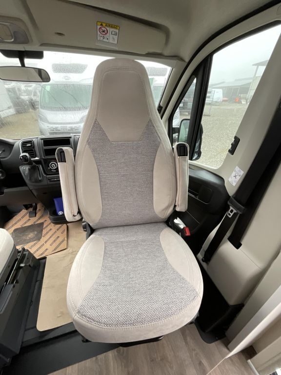 CARADO V337 Automatik, LED Scheinwerfer Ansicht 16 für Fahrzeugdetailseite