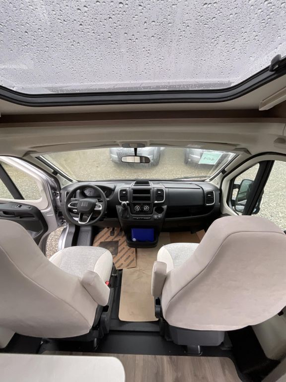 CARADO V337 Automatik, LED Scheinwerfer Ansicht 18 für Fahrzeugdetailseite