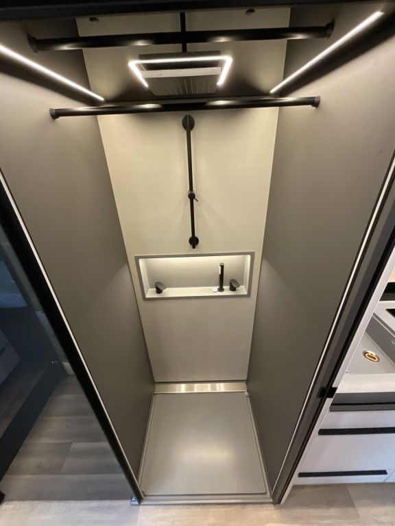 NIESMANN + BISCHOFF 920 Ansicht 12 für Fahrzeugdetailseite