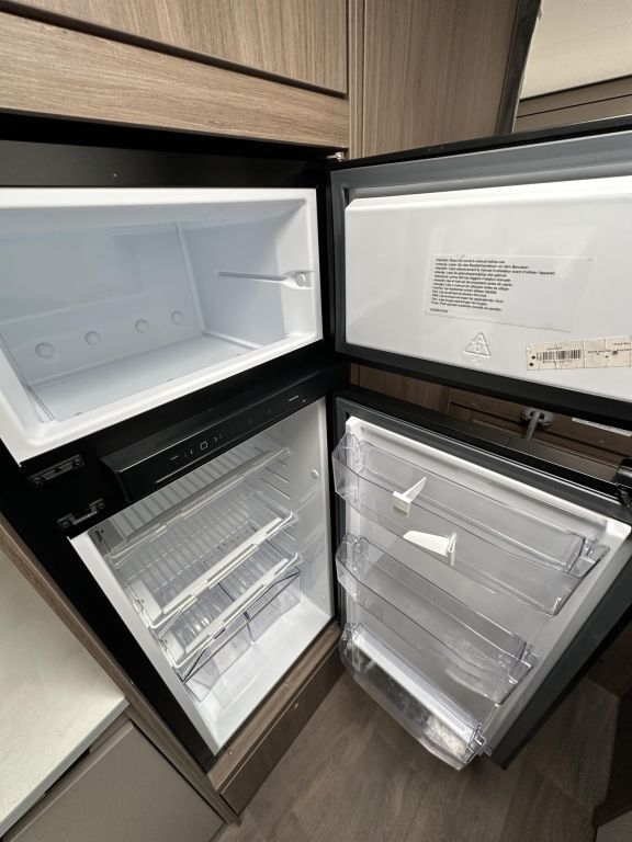 CARADO 464 PRO Solar,Navi, RFK, Sat, Premium Smart-TV Ansicht 11 für Fahrzeugdetailseite