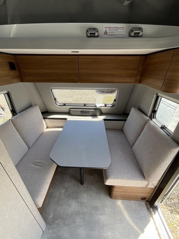 HYMER-ERIBA 425 Ansicht 6 für Fahrzeugdetailseite
