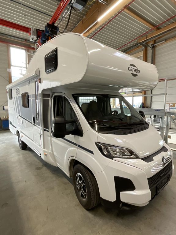 CARADO 464 PRO Solar, Navi, Sat, Markise, Smart-TV Ansicht 1 für Fahrzeugdetailseite